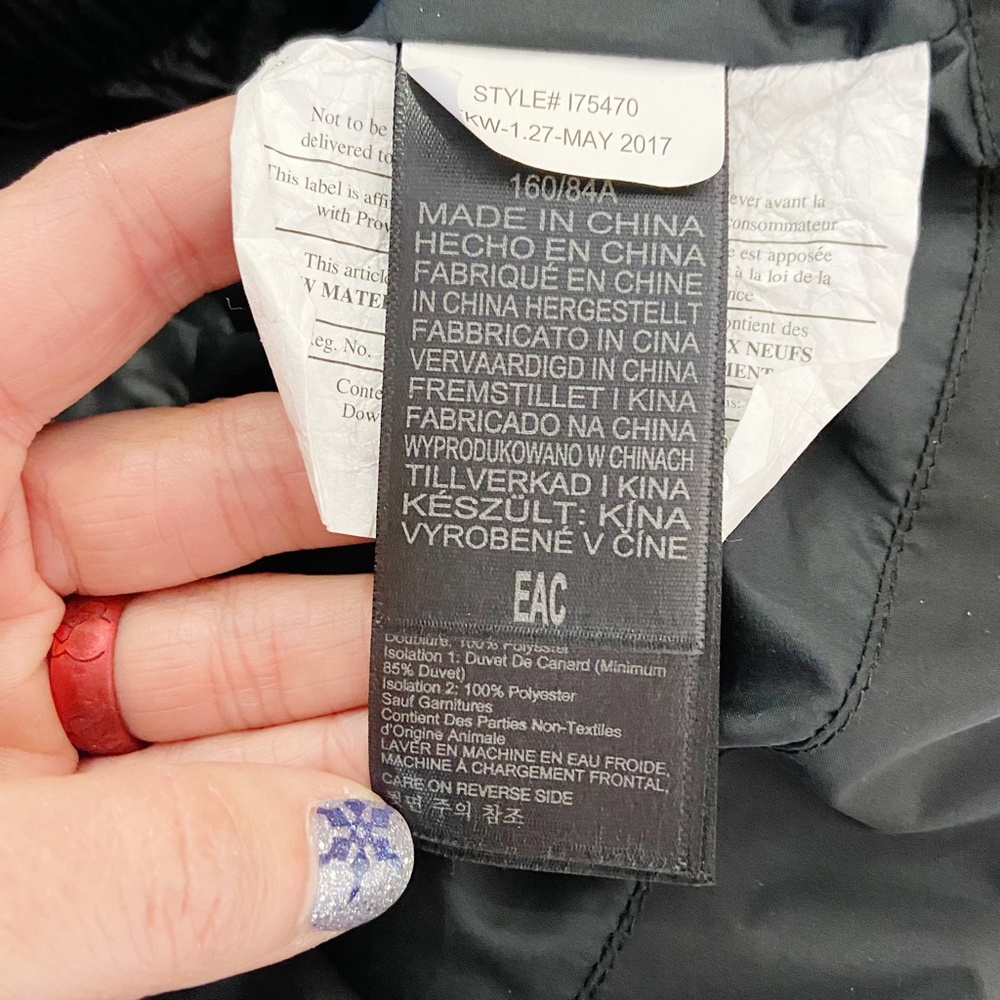 Marmot | Women's Black/White Down Snowboard/Ski Hooded Puffer Jacket | Size: S - Picture 14 of 16
